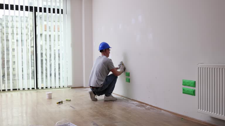Best Attic Mold Removal  in Callaway, FL